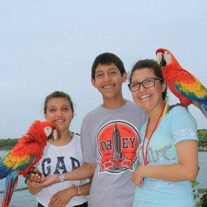 Meet your Posher, Alicia